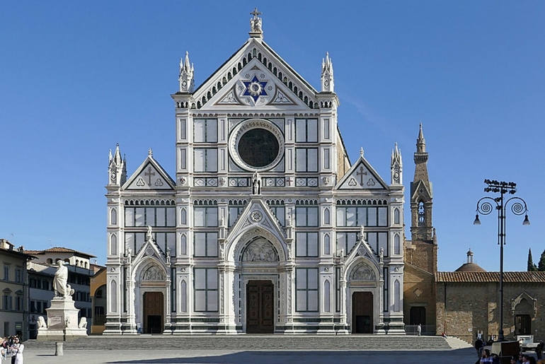 Visitare la Basilica di Santa Croce a Firenze è davvero emozionante